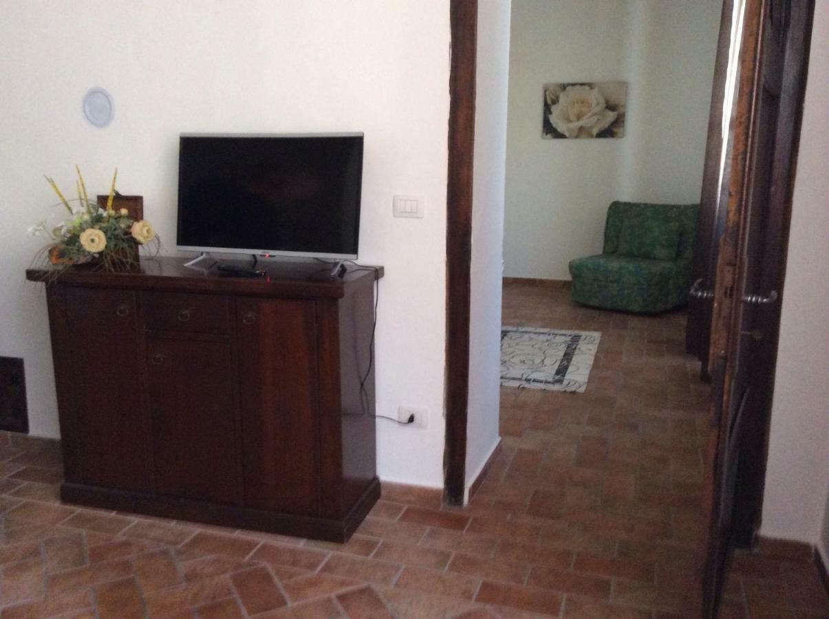 Appartamento Palazzo Sadun Pitigliano Exterior photo